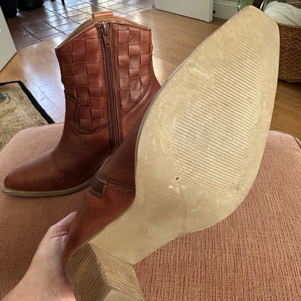 Matisse Brown Heeled Boots with Basketweave Design - Picture 5 of 8